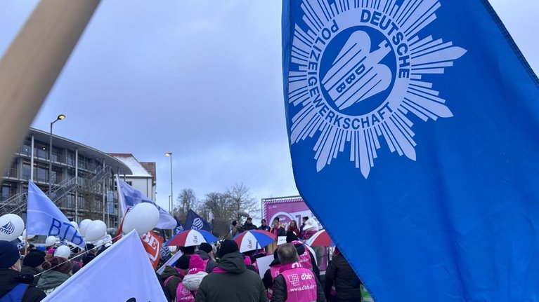 Einkommensrunde 2026 Demo in Kiel 6. Januar 2026 Die DPolG beteiligt sich aktiv an der Demo